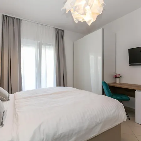 Pansion Gaspar 3* Biograd Na Moru