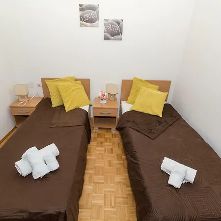 Pansion Gaspar Bed and Breakfast Biograd Na Moru