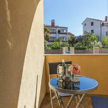 Pansion Gaspar Biograd Na Moru