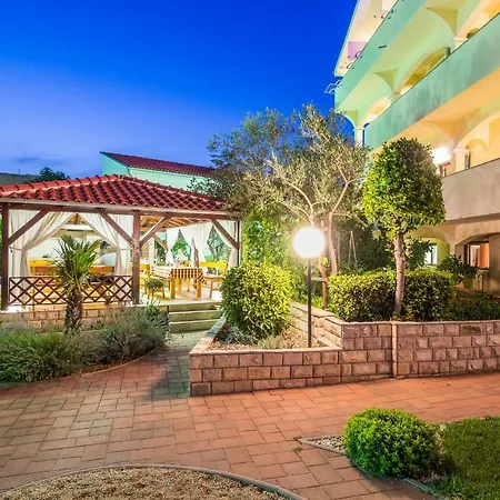 Bed & Breakfast Pansion Gaspar Biograd Na Moru