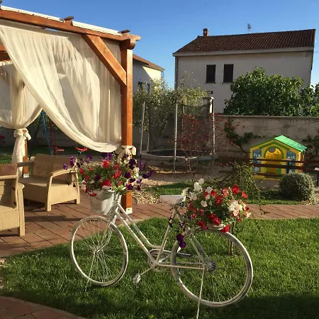 Oda ve Kahvaltı Pansion Gaspar Biograd Na Moru