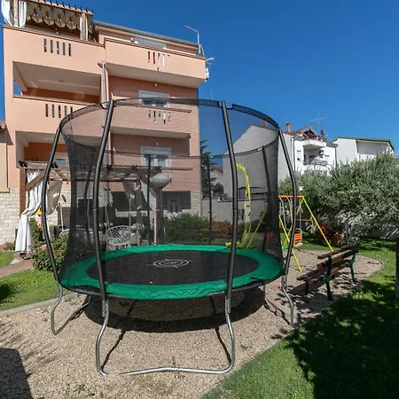 Pansion Gaspar فندق مبيت وإفطار 3*