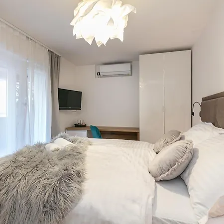 Pansion Gaspar فندق مبيت وإفطار 3*