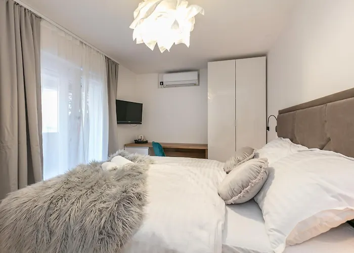 Pansion Gaspar Bed & Breakfast 3*