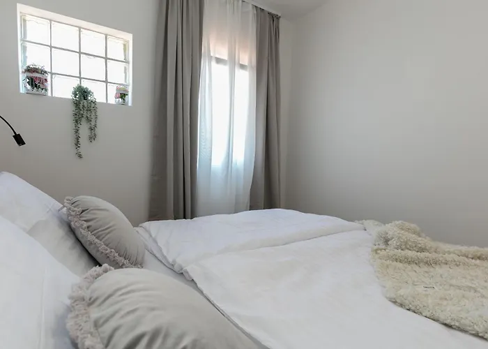 Bed & Breakfast Pansion Gaspar Biograd Na Moru